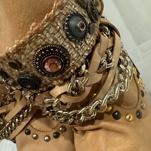 Karma of Charme Italian Crafted Handstitched Leather Bohemian Boots - Picture 4 of 10